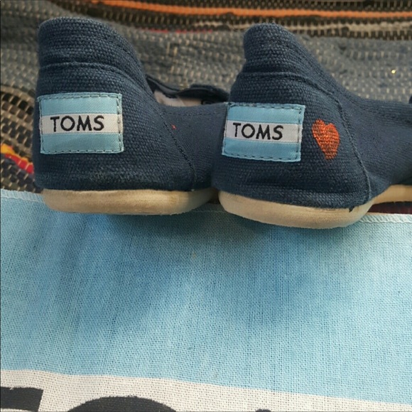 COPY - Toms Peacock Print Shoes - Picture 4 of 7